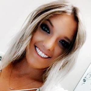 Meet your Posher, Ashlee